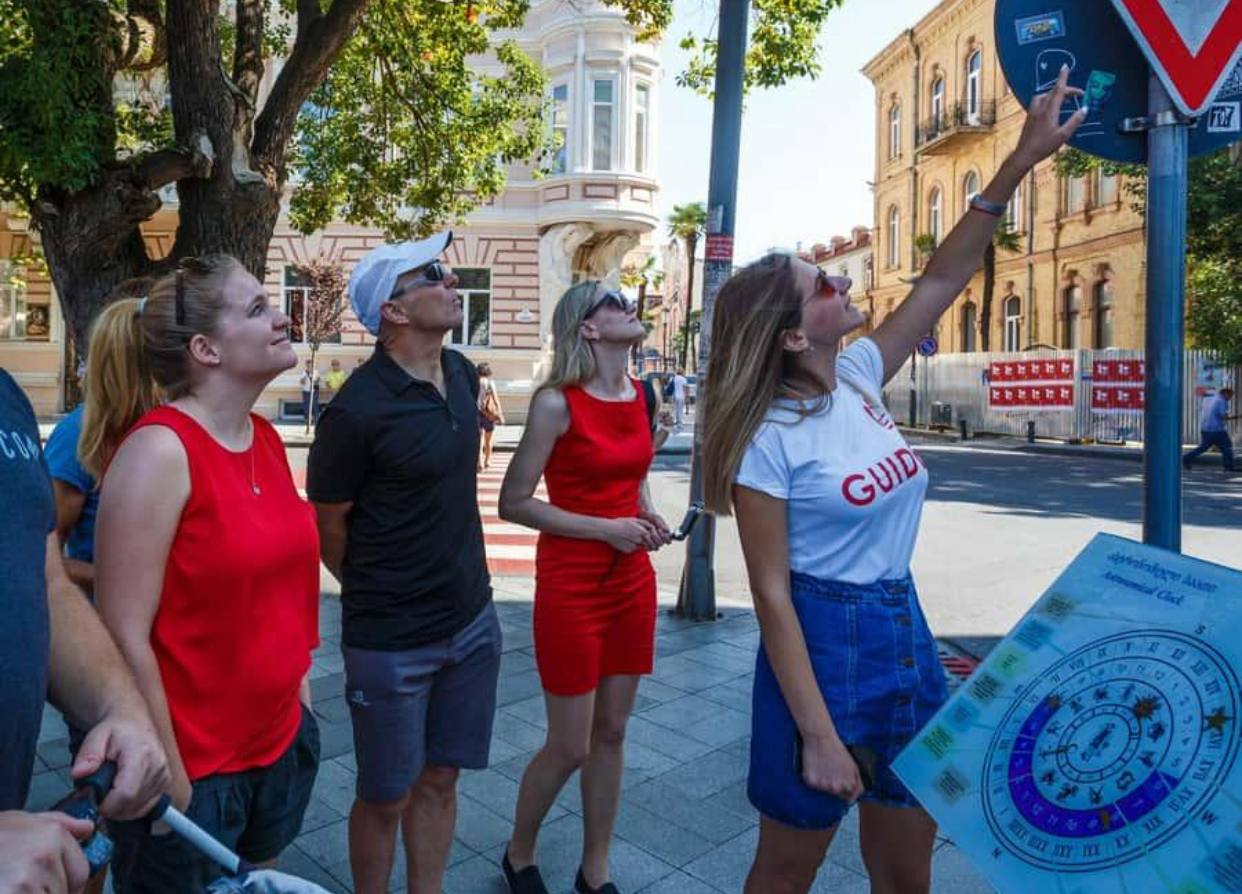 Запрет ввели, а кто будет проверять? В туристической отрасли обнаружили слабое место нового закона