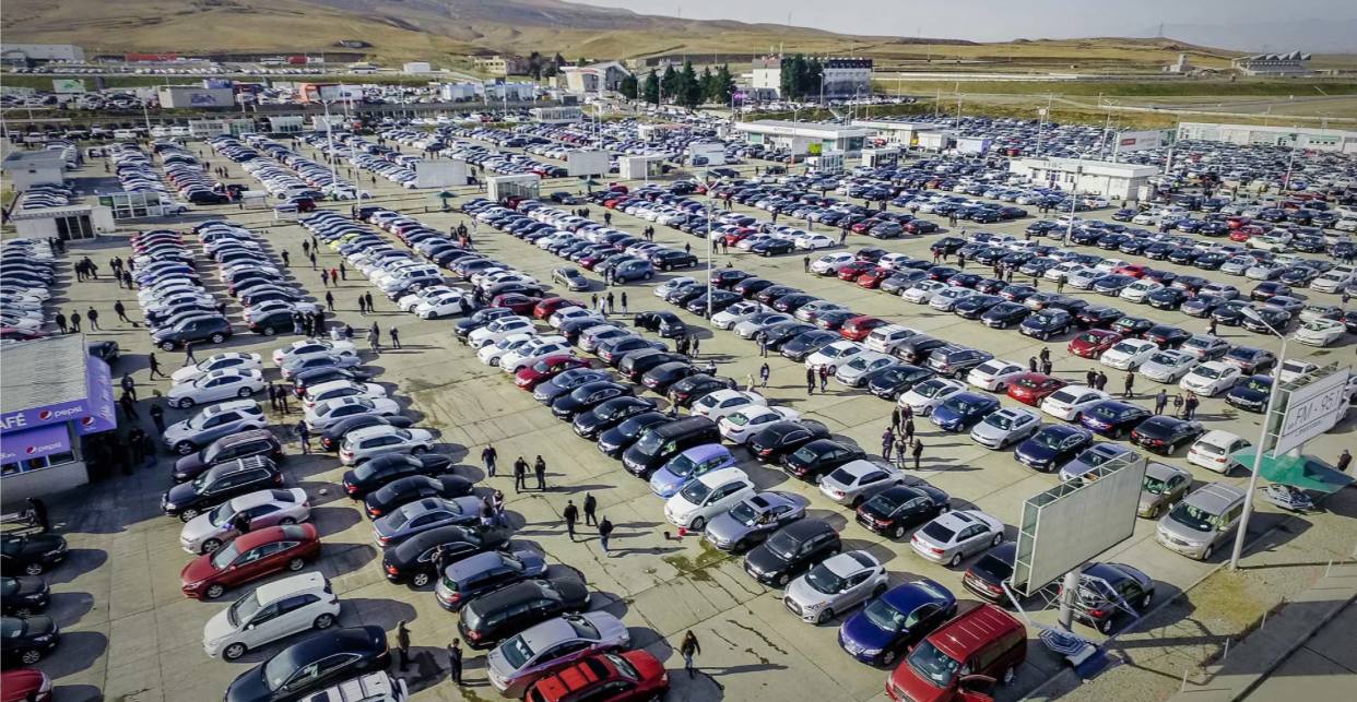 Автомобильный рынок снова набирает обороты: за месяц в стране зарегистрировали 13,5 тысячи машин