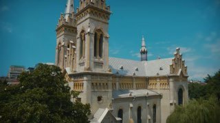 В Батуми завершили реставрацию витражей храма Рождества Пресвятой Богородицы.