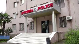 Мошенничество на сотни тысяч долларов: в Аджарии раскрыли организованную схему обмана клиентов строительного рынка