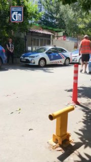 В столице демонтируют незаконные шлагбаумы и барьеры