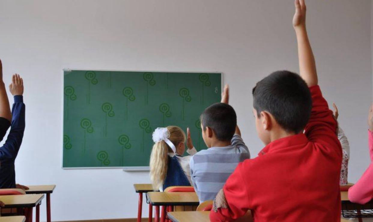 Новый учебный год начался с новых правил: что меняется в государственных школах
